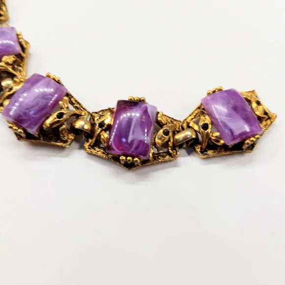 Vintage Marbled Purple Lucite Beautiful Bracelet - Picture 4 of 6